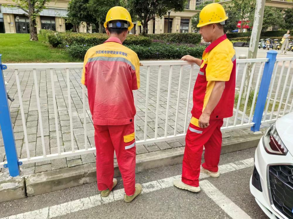 沙坪坝区城市照明设施管理处全力保障节日期间设施正常运行