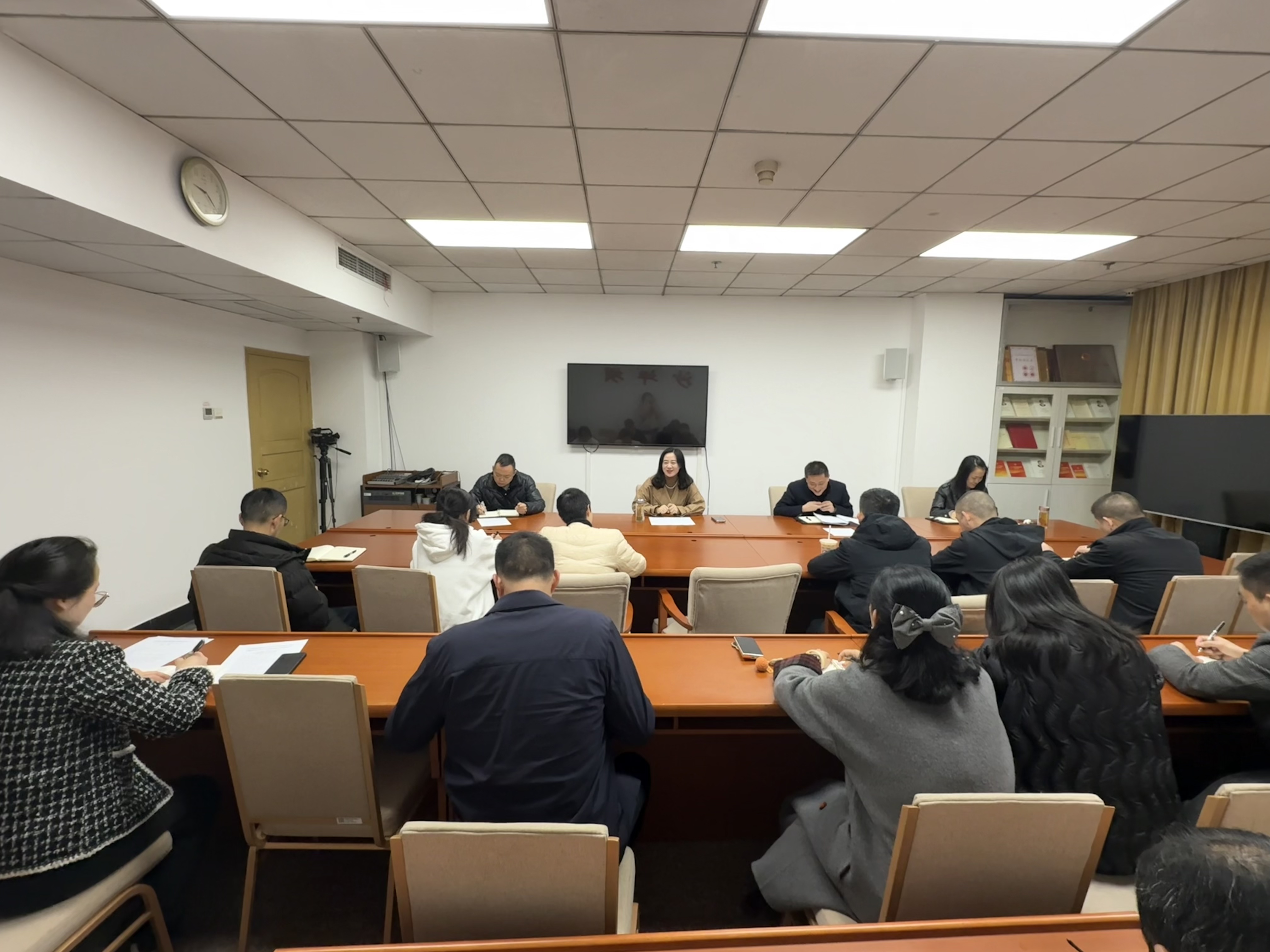 沙坪坝区机关事务管理局召开季度工作会议