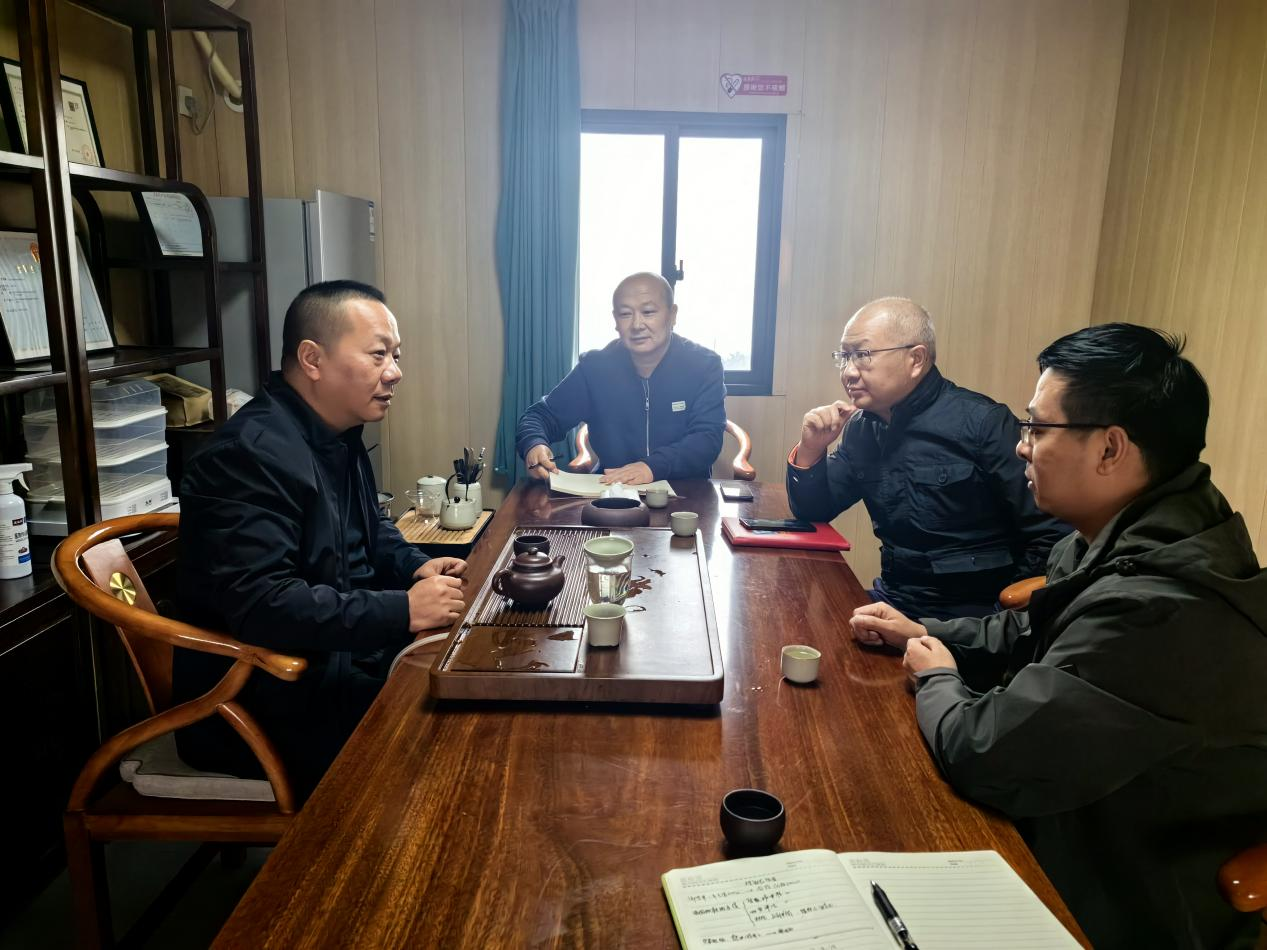 沙坪坝区农业农村委员会:部门协同摸实情 精准帮扶解企忧.png