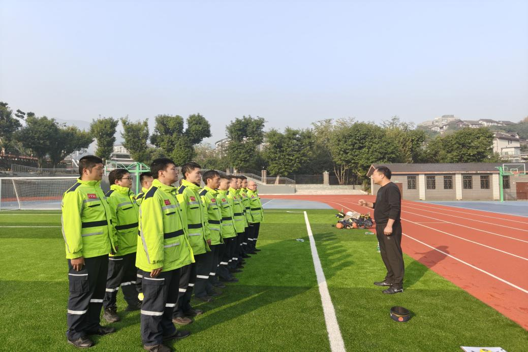 05:以考促训强本领 实战赋能保平安——磁器口街道组织东部应急救援队开展年度考核1.png