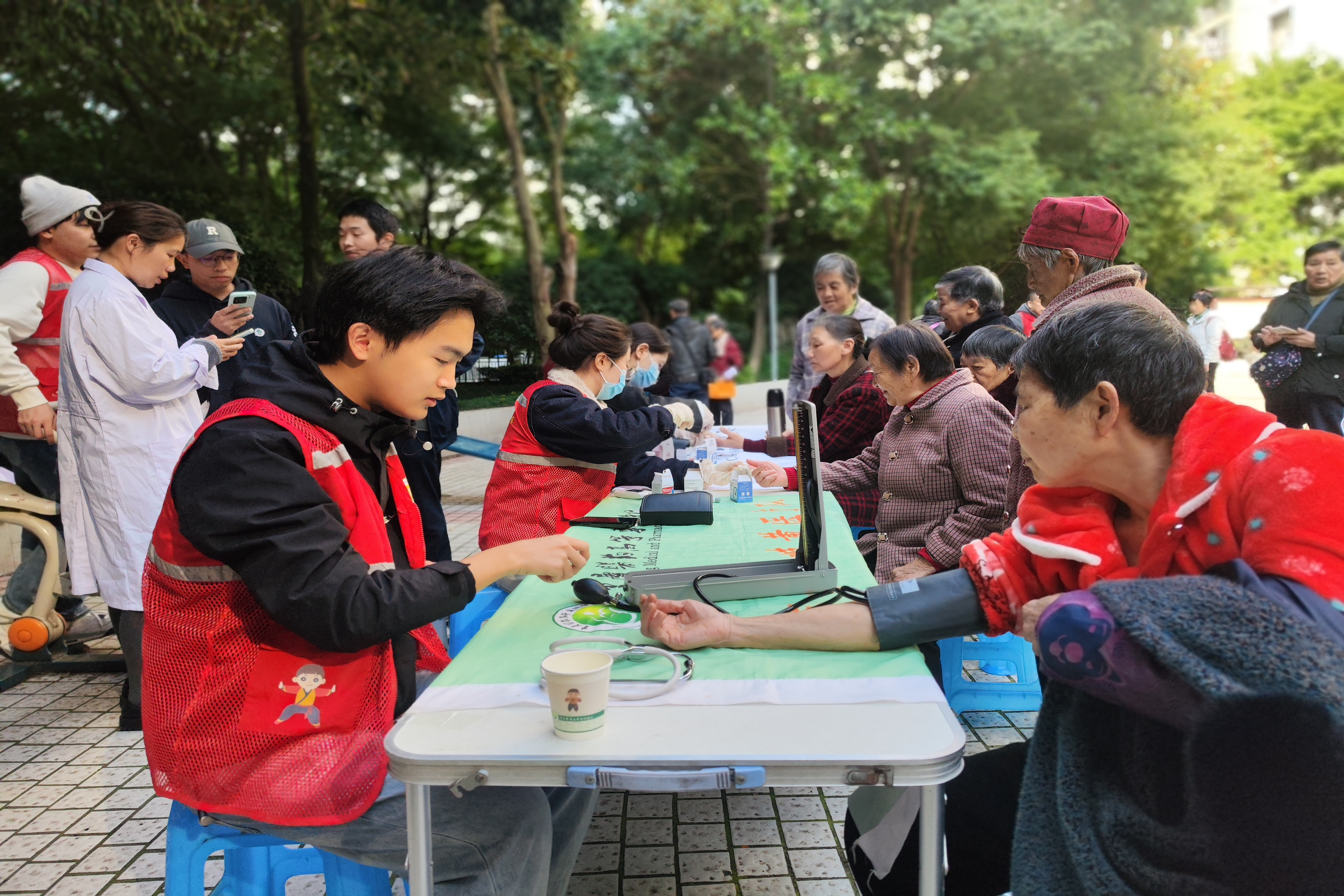 丰文街道丰文社区开展“换享新主张 文明传万家”新时代文明实践活动