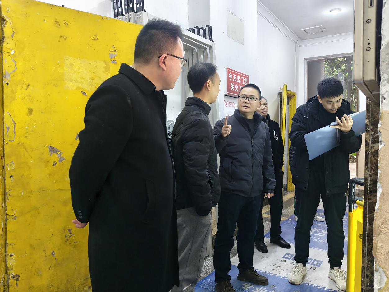 天星桥街道开展元旦节前安全检查