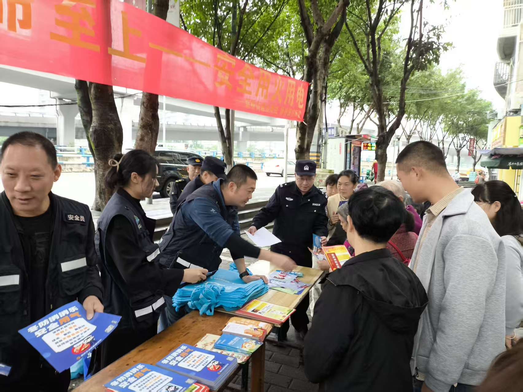 新桥街道多向发力筑牢秋冬消防安全