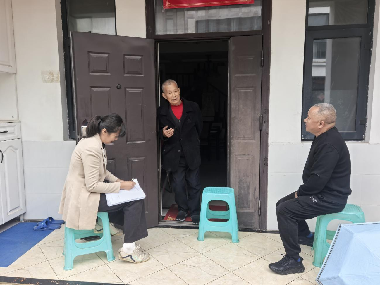 党建引领聚合力 入户调查听民声.png