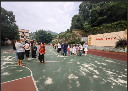永宁寺村开展防溺水宣传活动.png
